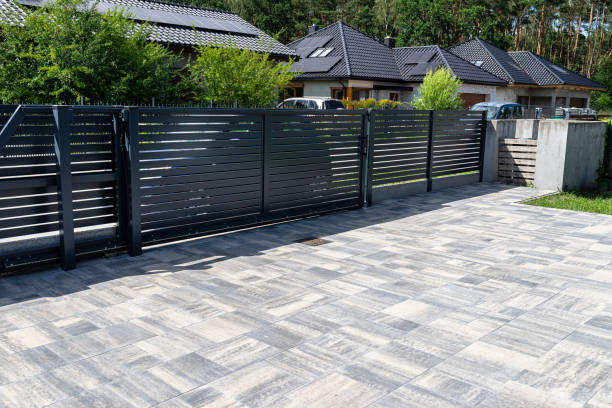Best Driveway Paving Contractor  in Crest Hl, IL