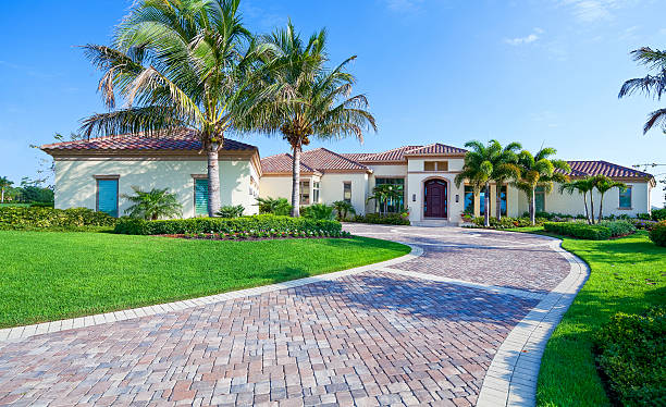 Best Driveway Pavers Near Me  in Crest Hl, IL